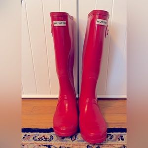 Hunter boots & socks - original tall gloss rain boots US 7/F (EU 38) + socks